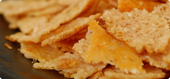 Parmezánové chipsy